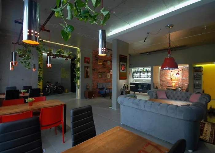 Cubby Hotel