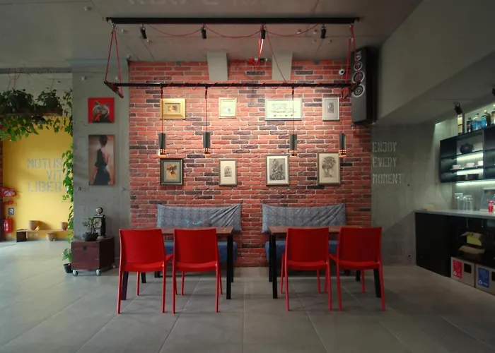 Cubby Hotel